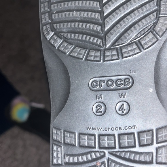 Adorable Crocs Slides Size 2Y - Picture 6 of 6